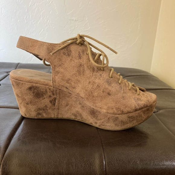 Corky’s Faux Suede 1 1/4” Lace up Wedge Sandal w/ 3” covered wedge heel - Picture 3 of 5